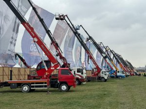 İncek Kiralık Vinç ankaravinckirala 1 18 300x225 - İncek Kiralık Vinç